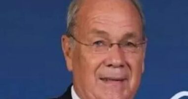 8 Interesting Facts About Roger Cawley Evonne Goolagong's Spouse