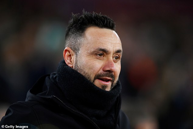 Brighton manager Roberto De Zerbi has emerged as the early favourite to replace Xavi