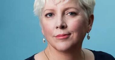 Carrie Gracie - Bio, Age, Height, Net Worth, Facts, Nationality