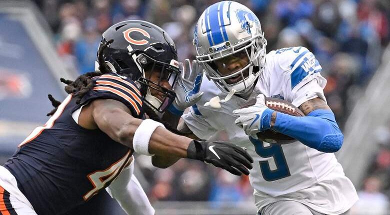 Chicago Signs Rookie LB, 9 Others to New Contracts