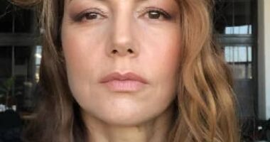 Defne Kayalar - Bio, Age, Height, Net Worth, Facts, Nationality