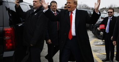 Donald Trump campaigning at an event in Londonderry NH.