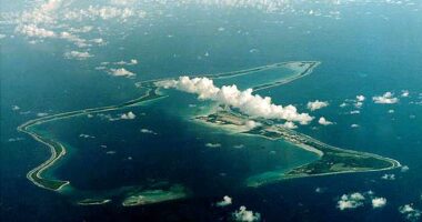 Fury over Mauritius law that threatens anyone calling the UK's Chagos Islands 'British' with up to 10 YEARS in prison as ministers are urged to withhold £3.3million in foreign aid to China ally