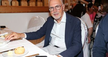 Franz Beckenbauer, one of the greatest footballers ever, has passed away at the age of 78