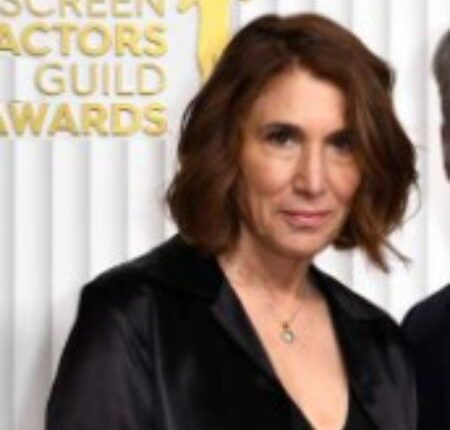 Naomi Odenkirk Bob Odenkirk's Wife- Bio, Age, Height, Net Worth