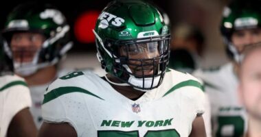 Proposed Jets Trade Would Send $40 Million Starter to Dolphins