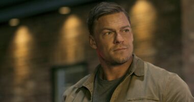 Alan Ritchson in Reacher