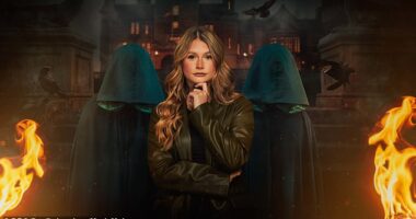 Fans are left frustrated as Mollie's loyalty to Harry blinds her from the truth...but praise her suspicions about Andrew