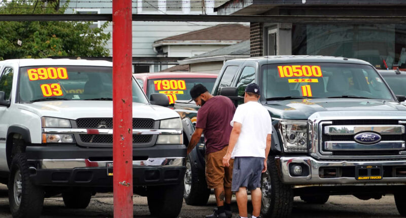 Vroom, the once-mighty Carvana competitor, will wind down its operations