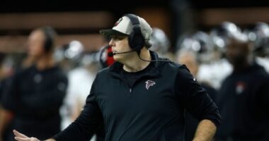 WATCH: Saints Players Defy Their Own Coaches and Score from Kneel-Down Formation, Angering Falcons Coach