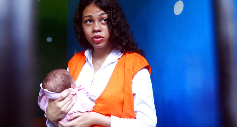 ‘Suitcase Killer’ Heather Mack Wants More Lenient Sentence for Mom’s Murder: ‘Waste of public resources’