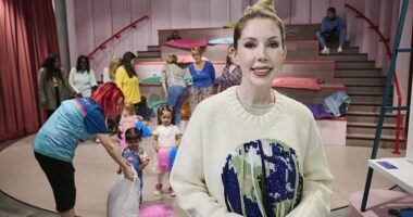 Katherine Ryan at a children's dance class for her show Parental Guidance
