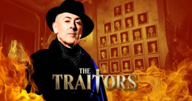 Alan Cumming Wants The Traitors Season 3 To Cast This Famous TV Personality