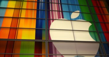Apple reportedly ends its longtime plans to build a self-driving EV
