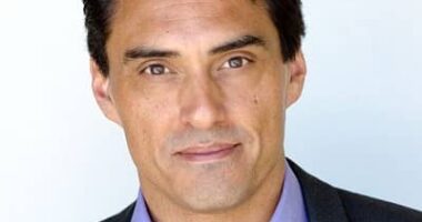 Darrell Dennis - Bio, Age, Height, Net Worth, Facts, Nationality