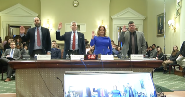 Mollie Hemingway and other witnesses being sworn in to testify
