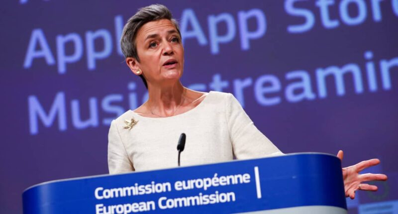 EU regulators reportedly will fine Apple more than $500 million in antitrust probe