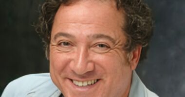 Eddie Mekka's Movies, Death, Net Worth, Career, Height, Wiki, Bio