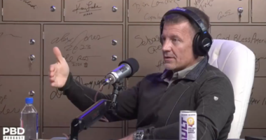 Erik Prince Tells Patrick Bet-David The AT&T Phone Outage Was A Cyber Attack By China