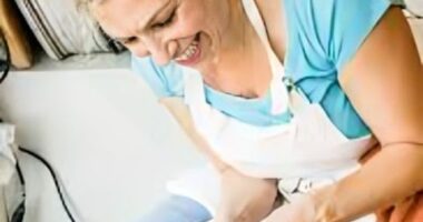 Eve Behar's Age, Career, Parents, Business, Net Worth, Family, Body Measurements