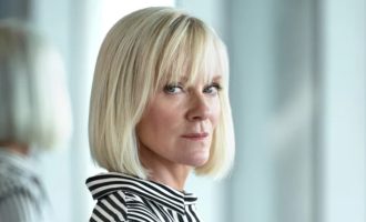 Has Hermione Norris had Plastic Surgery? Who is Hermione Norris?