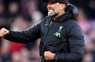Jurgen Klopp (left) has lauded Xabi Alonso (right) as the 'stand-out' manager of his generation