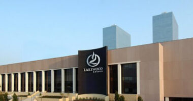 Houston Police: Lakewood Church Attacker Was Female with a Long Gun