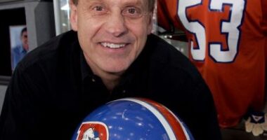 How Rich Is He? Earning Explore