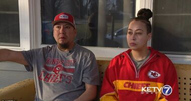 Joined by his daughter, 46-year-old Paul Contreras recalled the encounter, which 23-year-old Alyssa managed to capture on her phone as her dad jumped into action.
