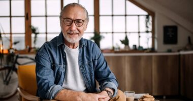 'I received an insurance claim': Why does it take 5 days for my check to clear?