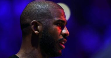 Insiders Reveal Return Date for Warriors' Chris Paul