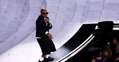 Jermaine Dupri Addresses Reactions To His Viral Super Bowl Fit