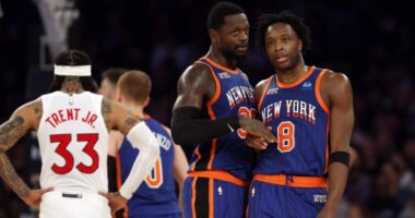 Knicks Sign 2 Forwards to Fill Open Roster Spots Amid Rash of Injuries