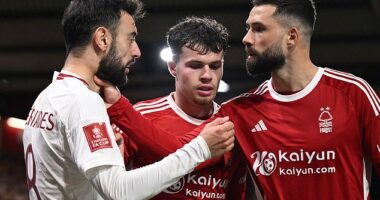 Felipe seemed to lash out at Bruno Fernandes during the dying moments of Forest's FA Cup defeat to Man United