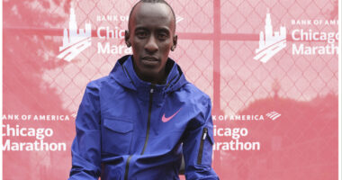 Marathon Record Holder Dies in Car Crash
