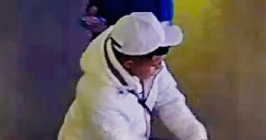NYPD Searching For Teen Who Allegedly Shot Tourist In Times Square