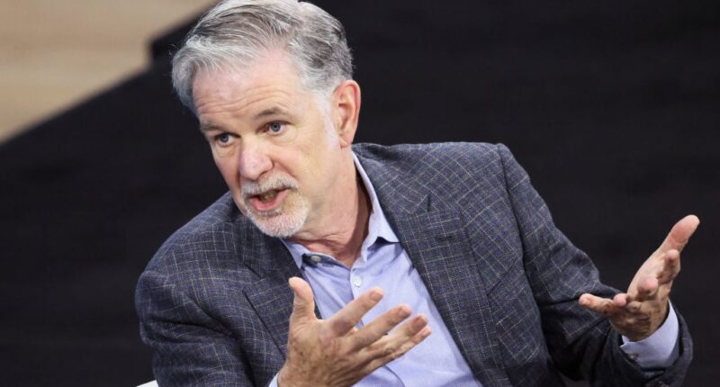 Celebrity Net Worth logo