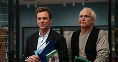 Physical Fights & Dislocating Chevy Chase's Shoulder Revealed By Joel McHale