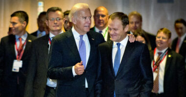 Poland’s Globalist PM Says Reagan ‘Turning in His Grave’ Over Ukraine Funding.
