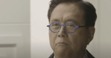 Robert Kiyosaki Issues Dire Warning About U.S. Dollar—Here’s How YOU Can Prepare