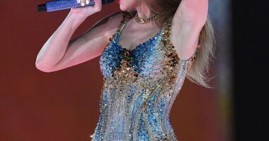 Singer Taylor Swift accused of performing