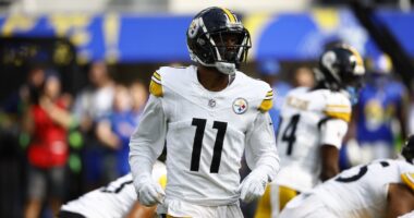 Steelers Urged to Replace WR Allen Robinson With Ainias Smith