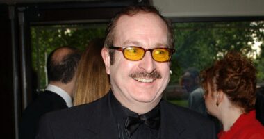 Steve Wright death – latest: BBC DJ found dead ‘by paramedics at home’ as police say death ‘not suspicious’