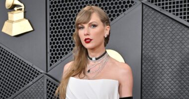 Taylor Swift Donates $100K To Family Of Parade Shooting Victim