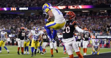 These mutual-fund and ETF investing tips keep your portfolio in the game