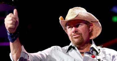 Toby Keith, Larger-Than-Life Country Music Star, Dies at 62