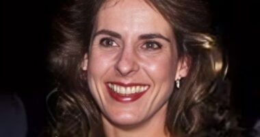Tommy Lee Jones' Ex Wife Kimberlea Cloughley's Age, Wiki, Net Worth