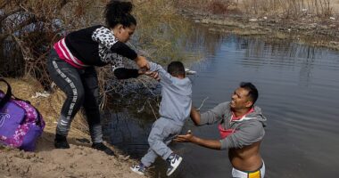 The bill would mandate the border be shut if there are 5,000 encounters over the course of a week or 8,500 migrants encountered in a single day