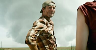 Twister Sequel Twisters Gets Destructive First Trailer