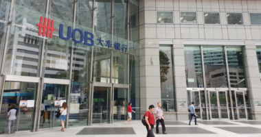 UOB gives 600 junior staff in S'pore 1-month bonus to cope with rising cost of living - Mothership.SG